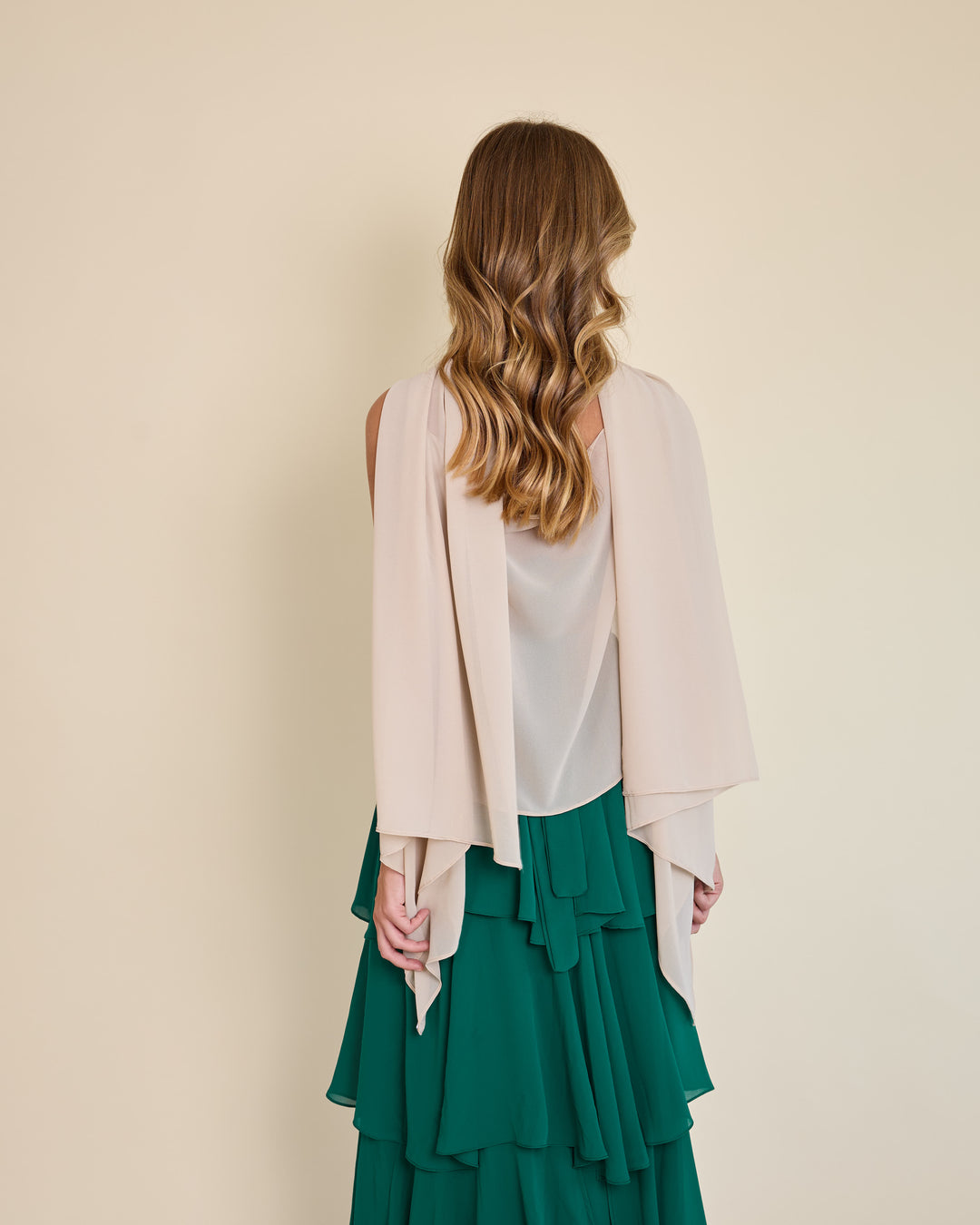 Capa Maite Blanco Hueso