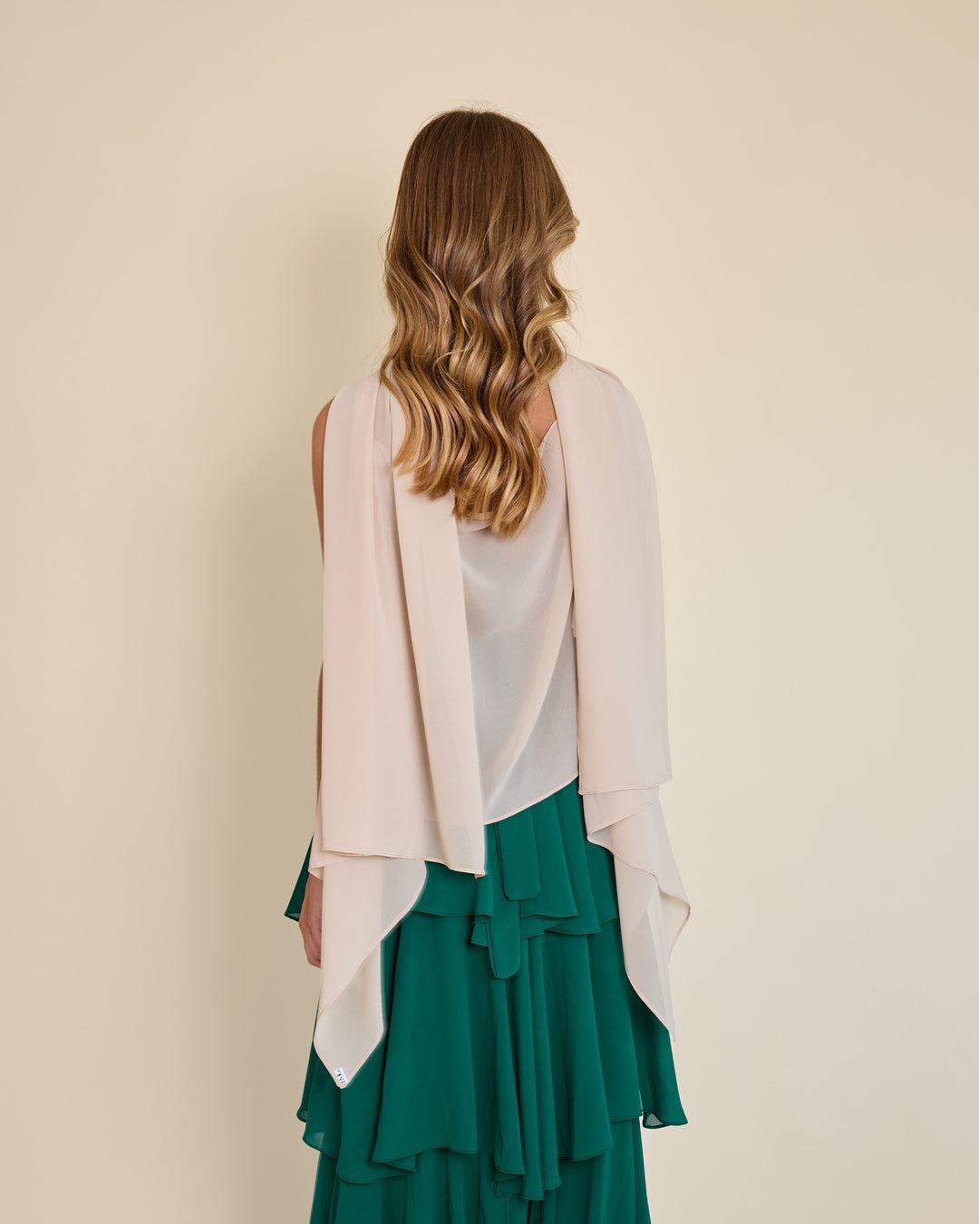 Capa Maite Blanco Hueso