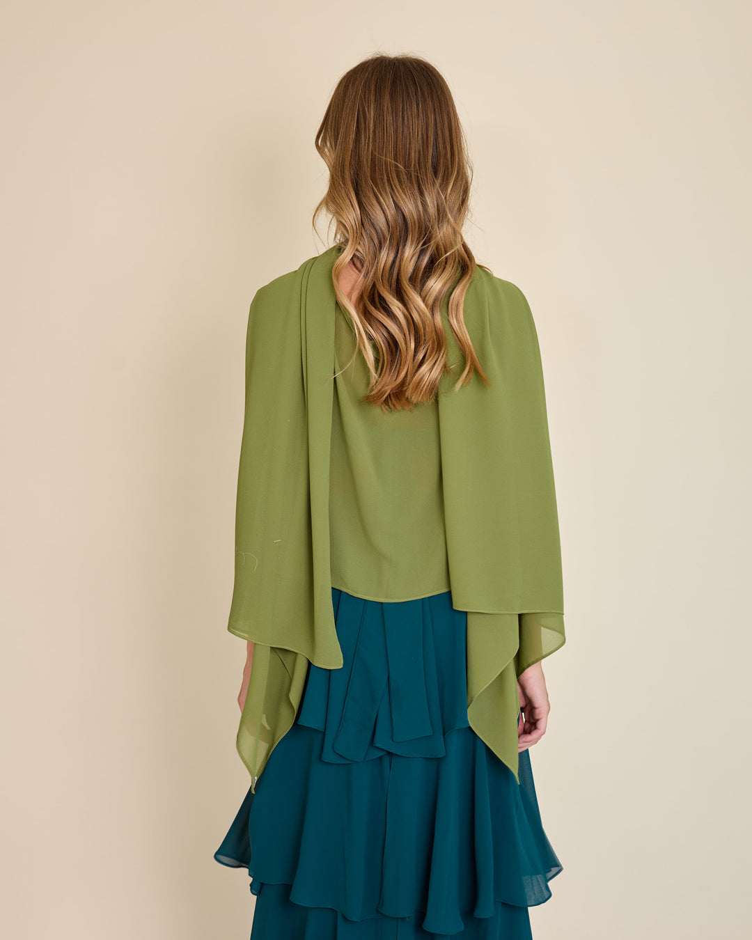 Capa Maite Verde Pistacho